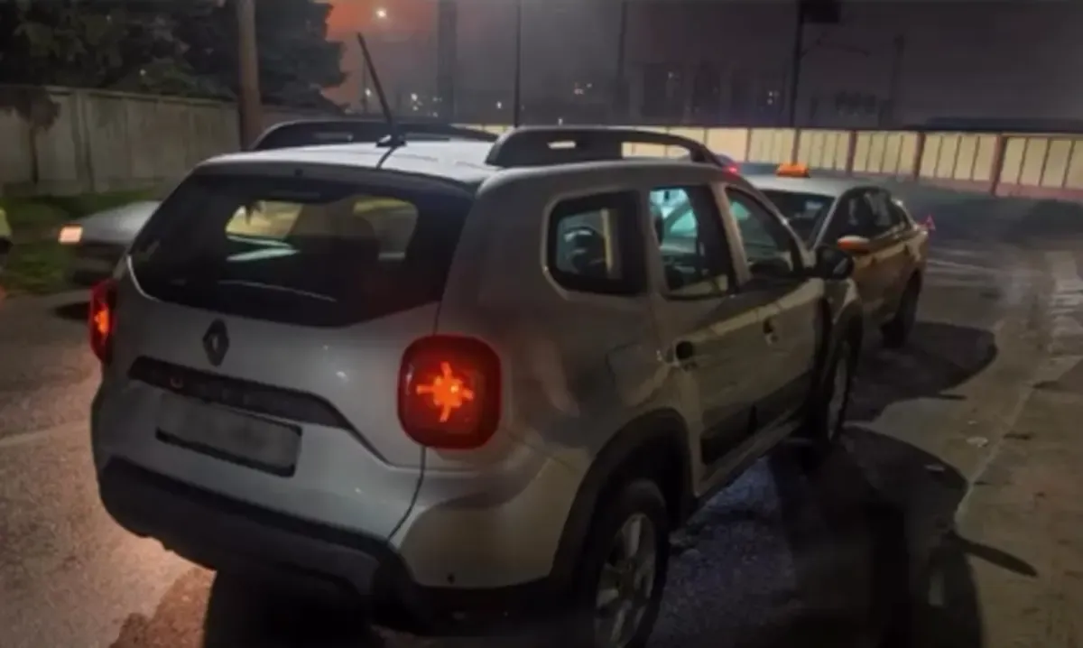 В Бресте такси выехало на встречку и столкнулось с Renault